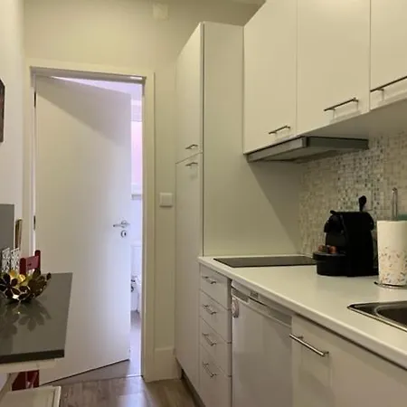 Fantastic 1 Bedroom Apartment At Roma Avenue - 1B Lisbon Exterior photo